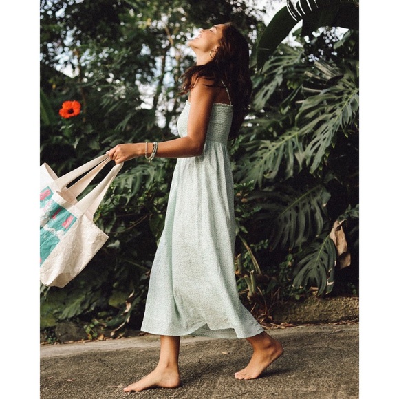 Billabong Mint Smocked Midi Dress - Picture 3 of 8